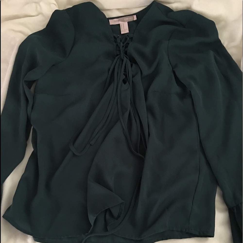 tie down long sleeve shirt
